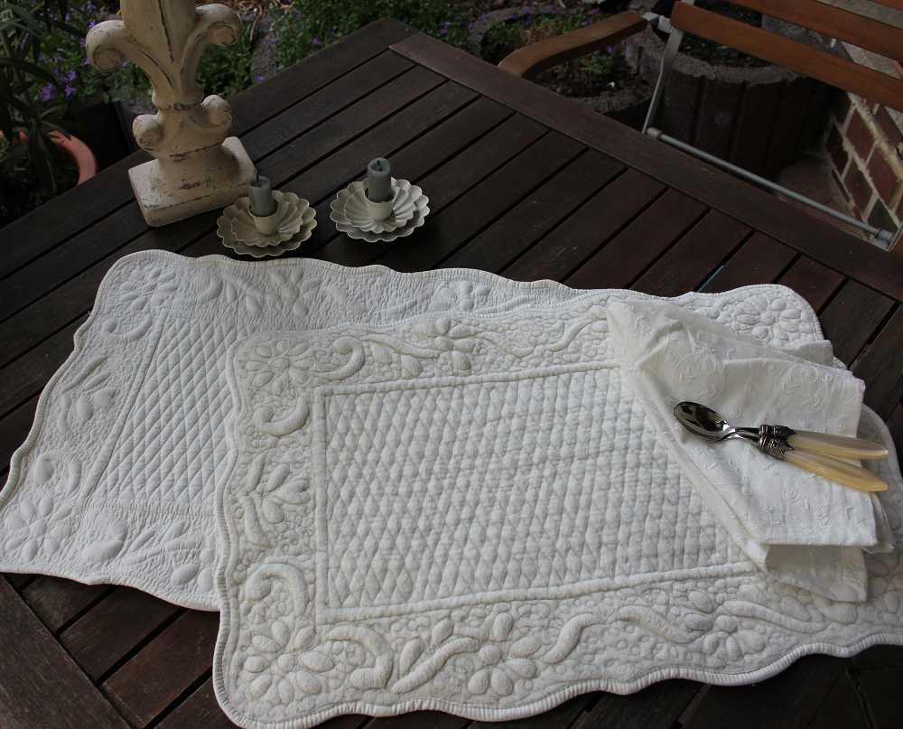 Tischset Boutis BLUE COTTAGE k-IMG_1088 Hochwertiges Tischset gesteppt Boutis