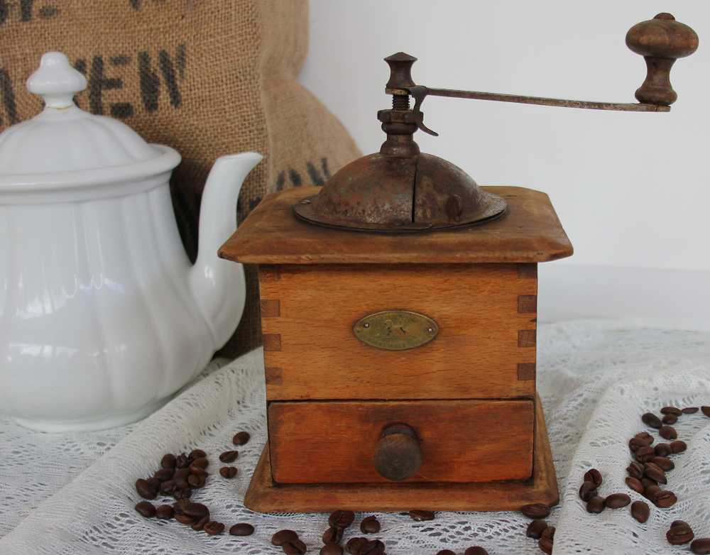 antike Kaffeemühle Peugeot BLUE COTTAGE k-IMG_9938 Antike Kaffeemühle 'Peugeot' Frankreich BLUE COTTAGE