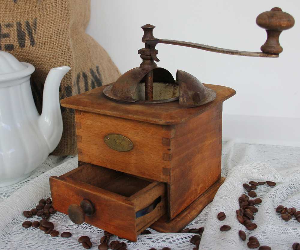 antike Kaffeemühle Peugeot BLUE COTTAGE k-IMG_9939-A Antike Kaffeemühle 'Peugeot' Frankreich BLUE COTTAGE