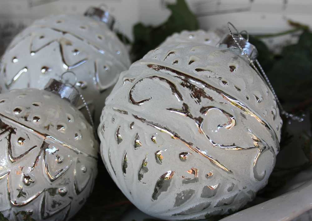 Cristbaumkugel weiß gross BLUE COTTAGE k-IMG_0295 Christbaumkugel in weiß XL BLUE COTTAGE