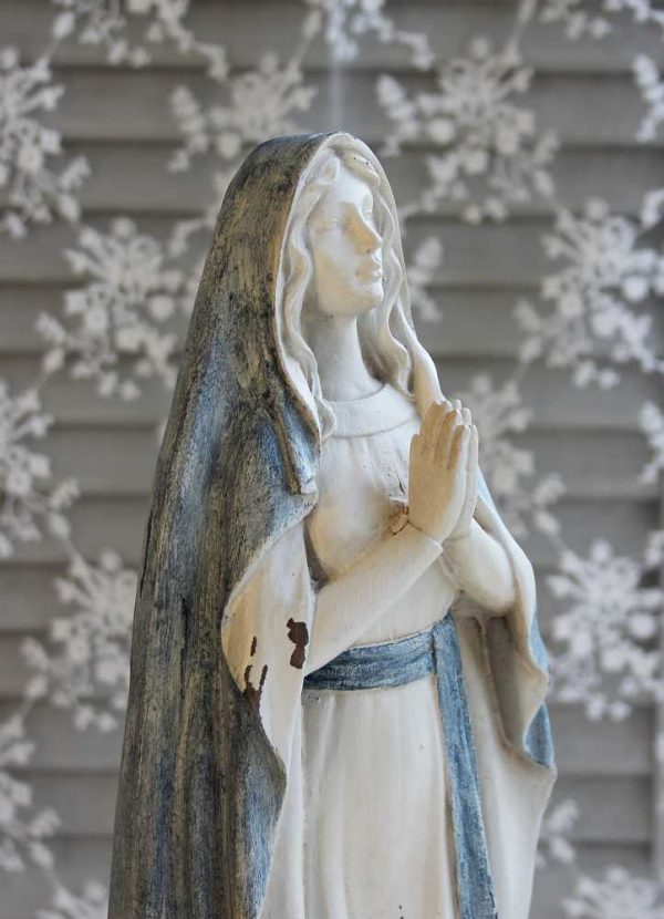 Madonna Maria-Figur mit blauem Gürtel und Umhang BLUE COTTAGE