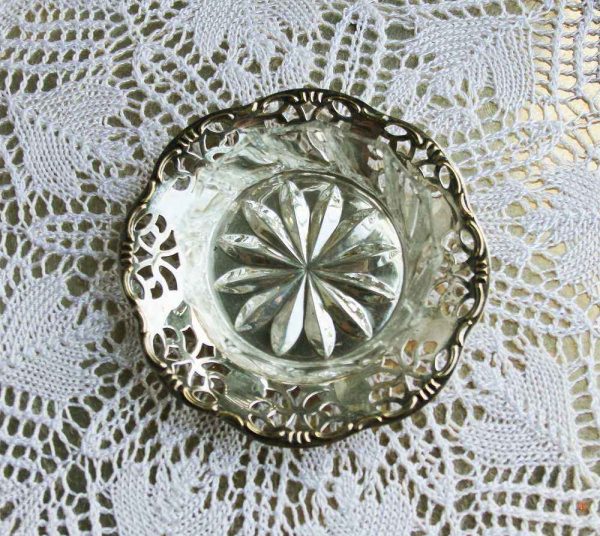Kaviar- Süßstoff-Schale Glas versilbertes Tablett BLUE COTTAGE
