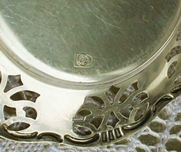 Kaviar- Süßstoff-Schale Glas versilbertes Tablett BLUE COTTAGE