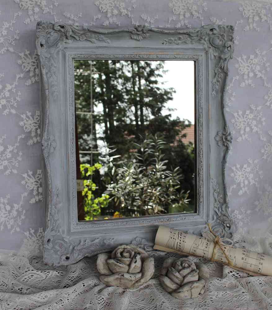 alter Spiegel hellgrau BLUE COTTAGE k-IMG_1885 antiker Spiegel mit verziertem Rahmen BLUE COTTAGE