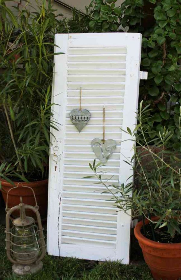 alter Fensterladen Klappladen weiß shabby BLUE COTTAGE