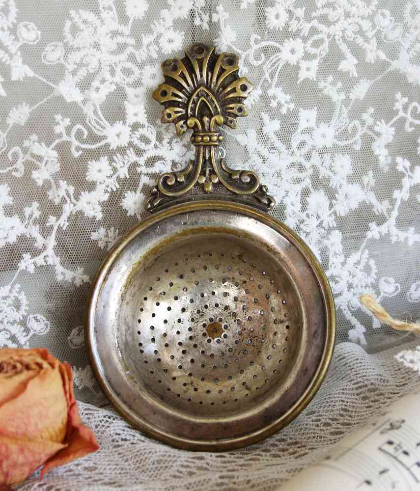 altes Teesieb BLUE COTTAGE k-IMG_2462 antikes Teesieb Frankreich BLUE COTTAGE