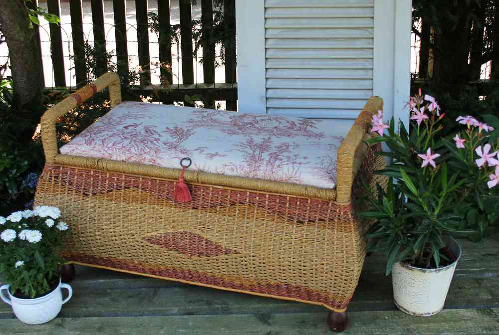 Sitztruhe 3 Toile de Jouy BLUE COTTAGE k-IMG_2573 große alte Wäschetruhe Sitztruhe mit neuem Bezug BLUE COTTAGE