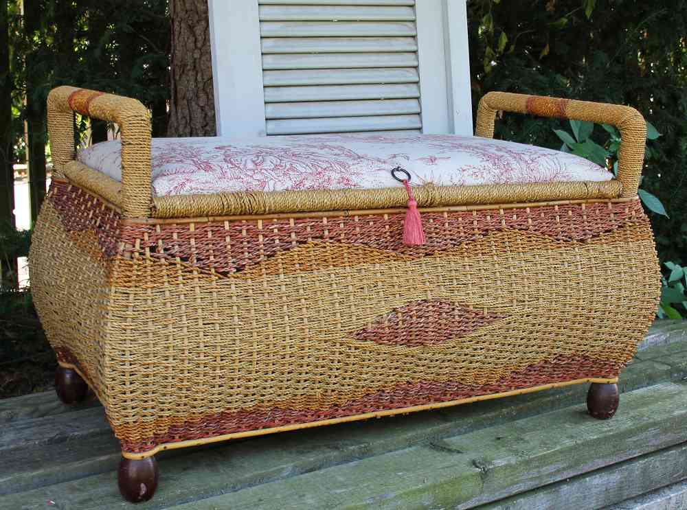 Sitztruhe 3 Toile de Jouy BLUE COTTAGE k-IMG_2576 große alte Wäschetruhe Sitztruhe mit neuem Bezug BLUE COTTAGE