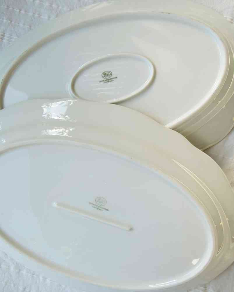 alte Vorlegeplatten BLUE COTTAGE k-IMG_2975 2 große alte Vorlegeplatten Servierplatten BLUE COTTAGE