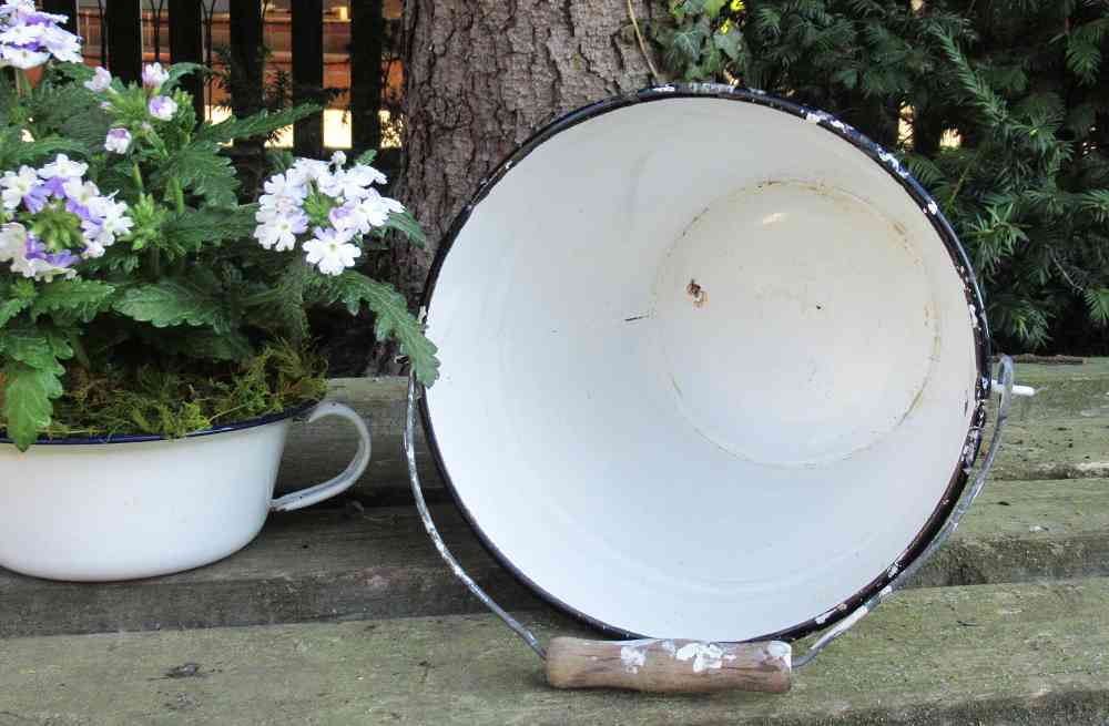 alter Emaille Eimer BLUE COTTAGE k-IMG_4089 alter Eimer Emaille mit Henkel BLUE COTTAGE