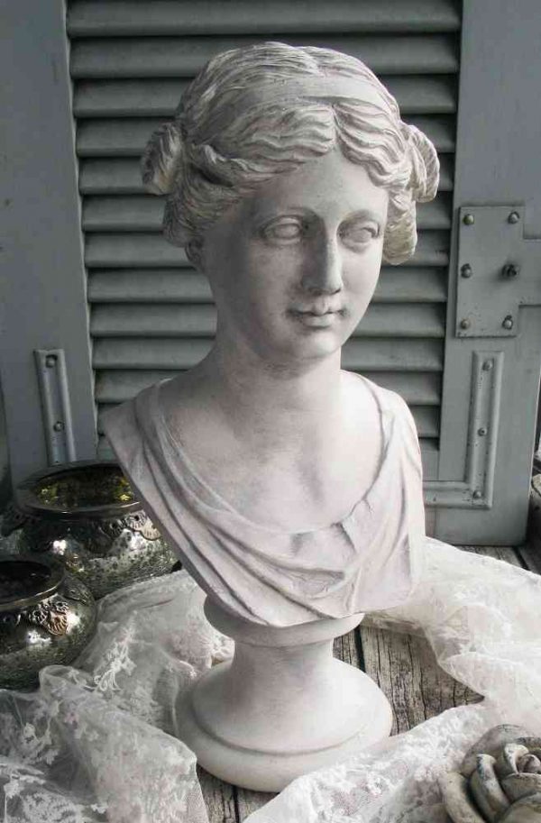 große französische Büste in nostalgischem grauem Stein-Look