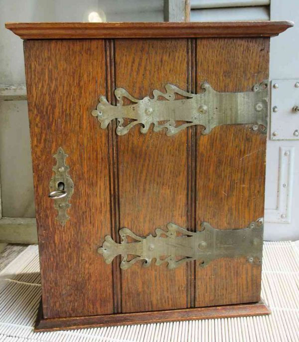 alter Apothekerschrank Medizinschrank BLUE COTTAGE