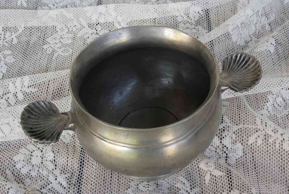 kleine Terrine Übertopf Zinn BLUE COTTAGE k-IMG_5140 alte kleine Terrine ohne Deckel Zinn gepunzt