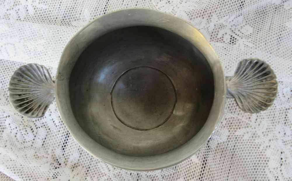 kleine Terrine Übertopf Zinn BLUE COTTAGE k-IMG_5141 alte kleine Terrine ohne Deckel Zinn gepunzt