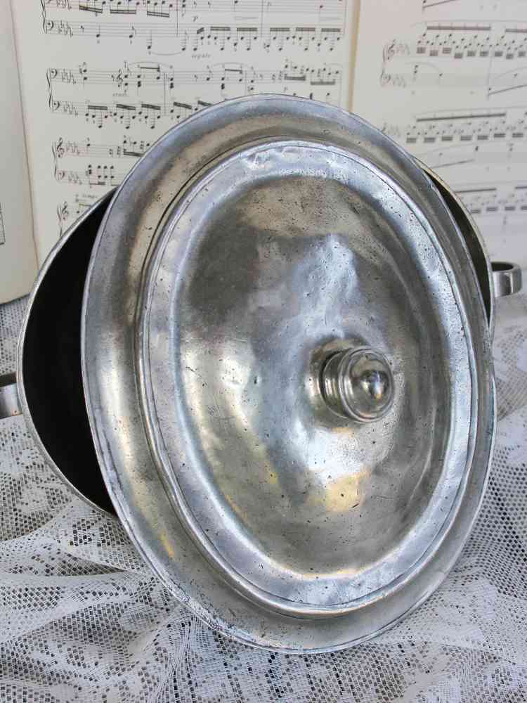 ovale Terrine Zinn BLUE COTTAGE k-IMG_5167 antike Terrine Zinn gepunzt Frankreich BLUE COTTAGE