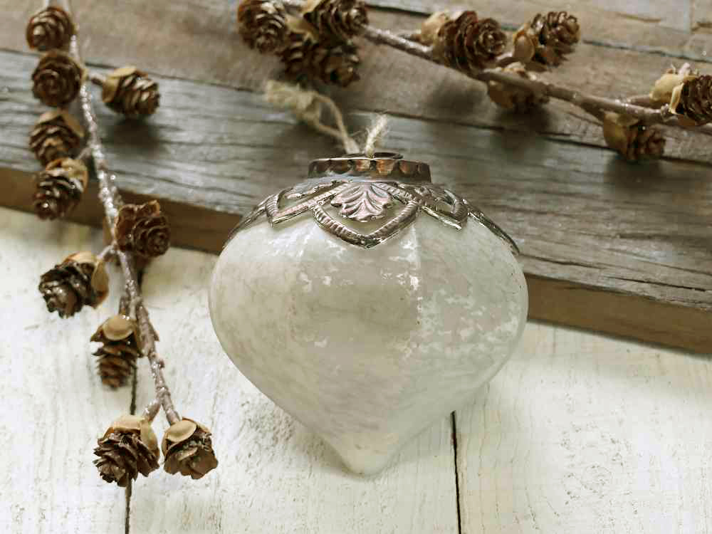 PAAR nostalgische Christbaumkugel Glas weiß