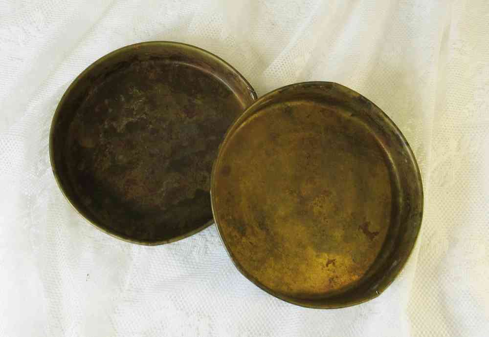 kleine antike Waage mit Schalen BLUE COTTAGE k-IMG_8205 filigrane antike Küchenwaage Waage mit Messingschalen BLUE COTTAGE