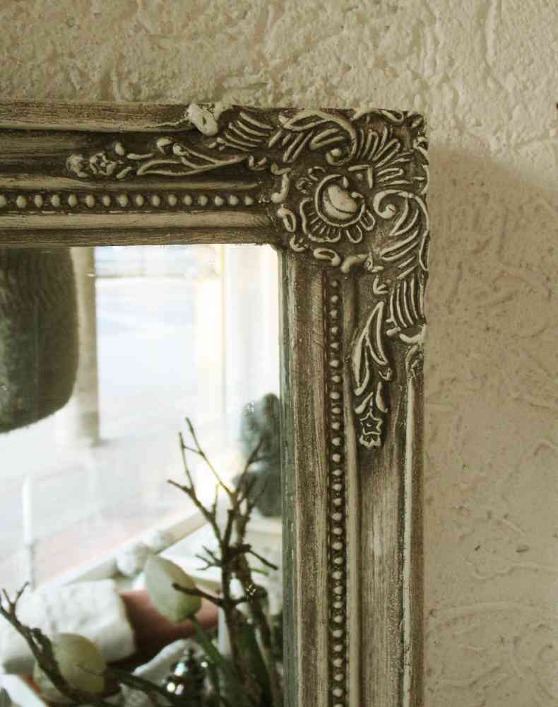 kleiner Spiegel mit 'Patina' BLUE COTTAGE k-IMG_8773 hübscher kleiner Spiegel mit Ornamenten BLUE COTTAGE