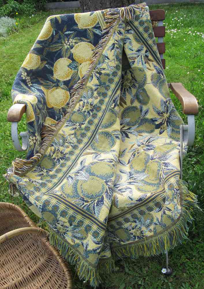 gewebtes Plaid Zitronen BLUR COTTAGE k-IMG_9081 alte Webdecke Sofadecke gewebtes Plaid BLUE COTTAGE