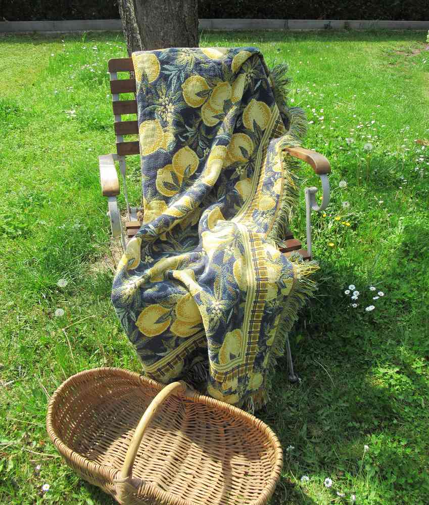 gewebtes Plaid Zitronen BLUR COTTAGE k-IMG_9085 alte Webdecke Sofadecke gewebtes Plaid BLUE COTTAGE