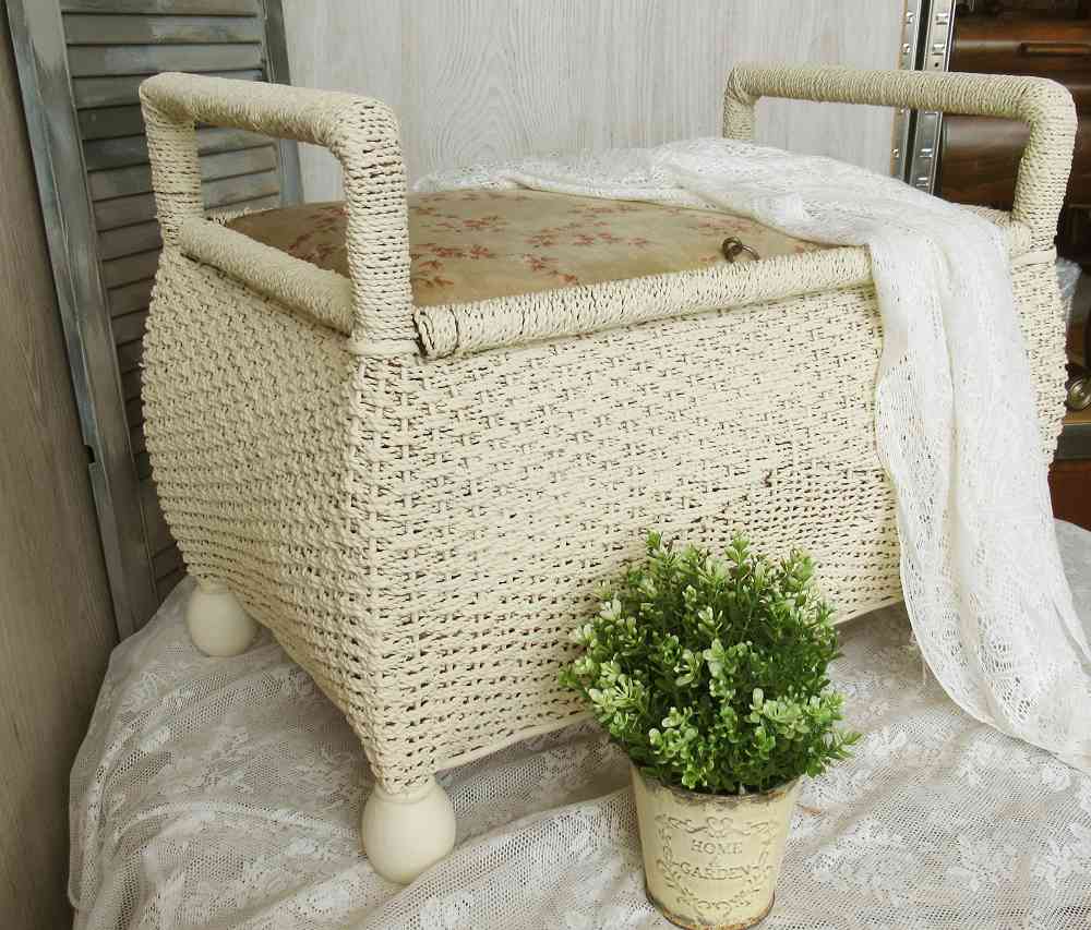 alte Sitztruhe Wäschetruhe - BLUE COTTAGE k-IMG_9858 alte Wäschetruhe Sitztruhe Wäschekorb BLUE COTTAGE