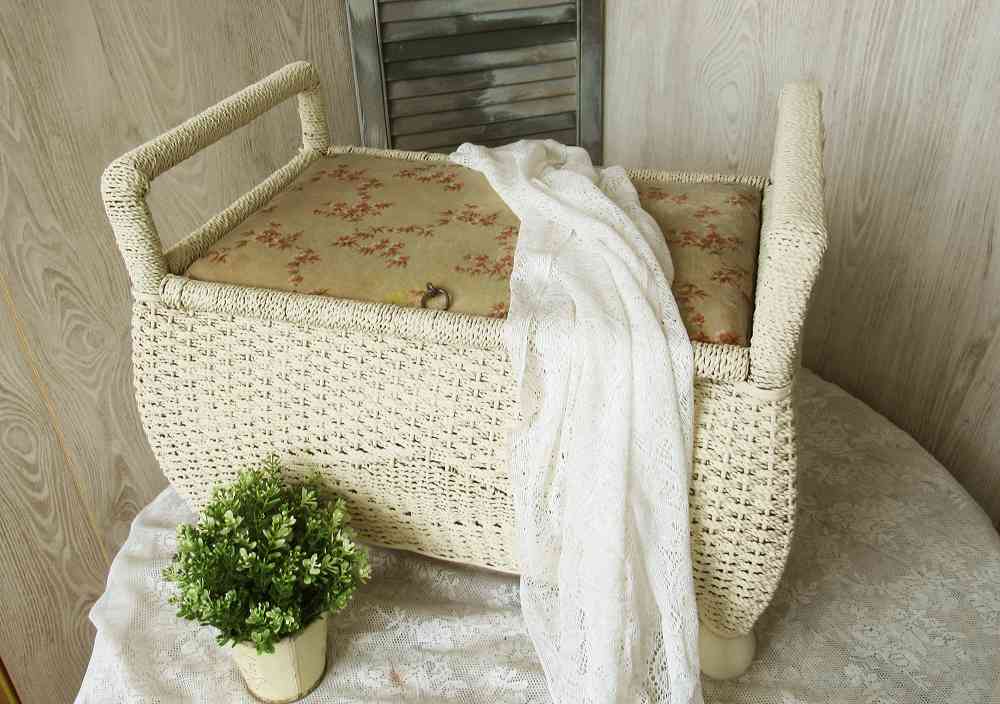 alte Sitztruhe Wäschetruhe - BLUE COTTAGE k-IMG_9860 alte Wäschetruhe Sitztruhe Wäschekorb BLUE COTTAGE